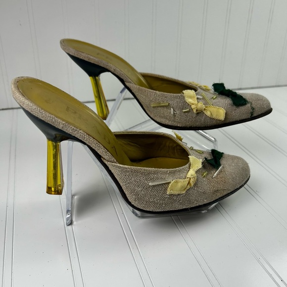 Prada Pointy Toed Knit High Heels - Picture 7 of 12